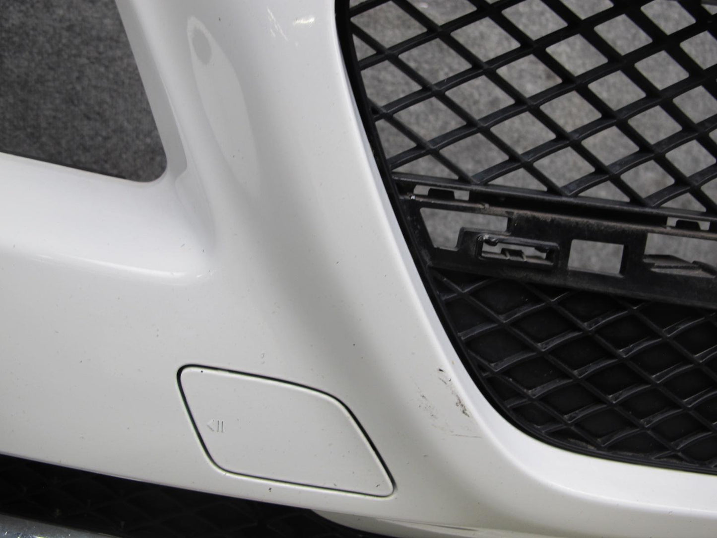 2012-2016 Mercedes R172 SLK Front Bumper Cover Panel Assembly White