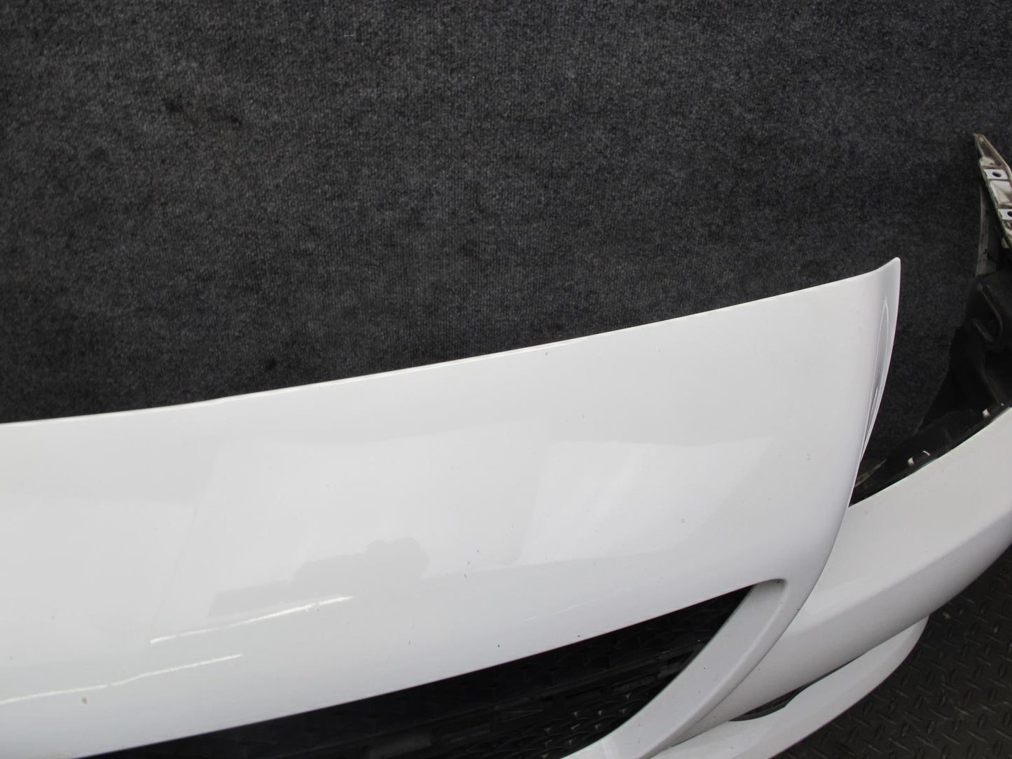 2012-2016 Mercedes R172 SLK Front Bumper Cover Panel Assembly White