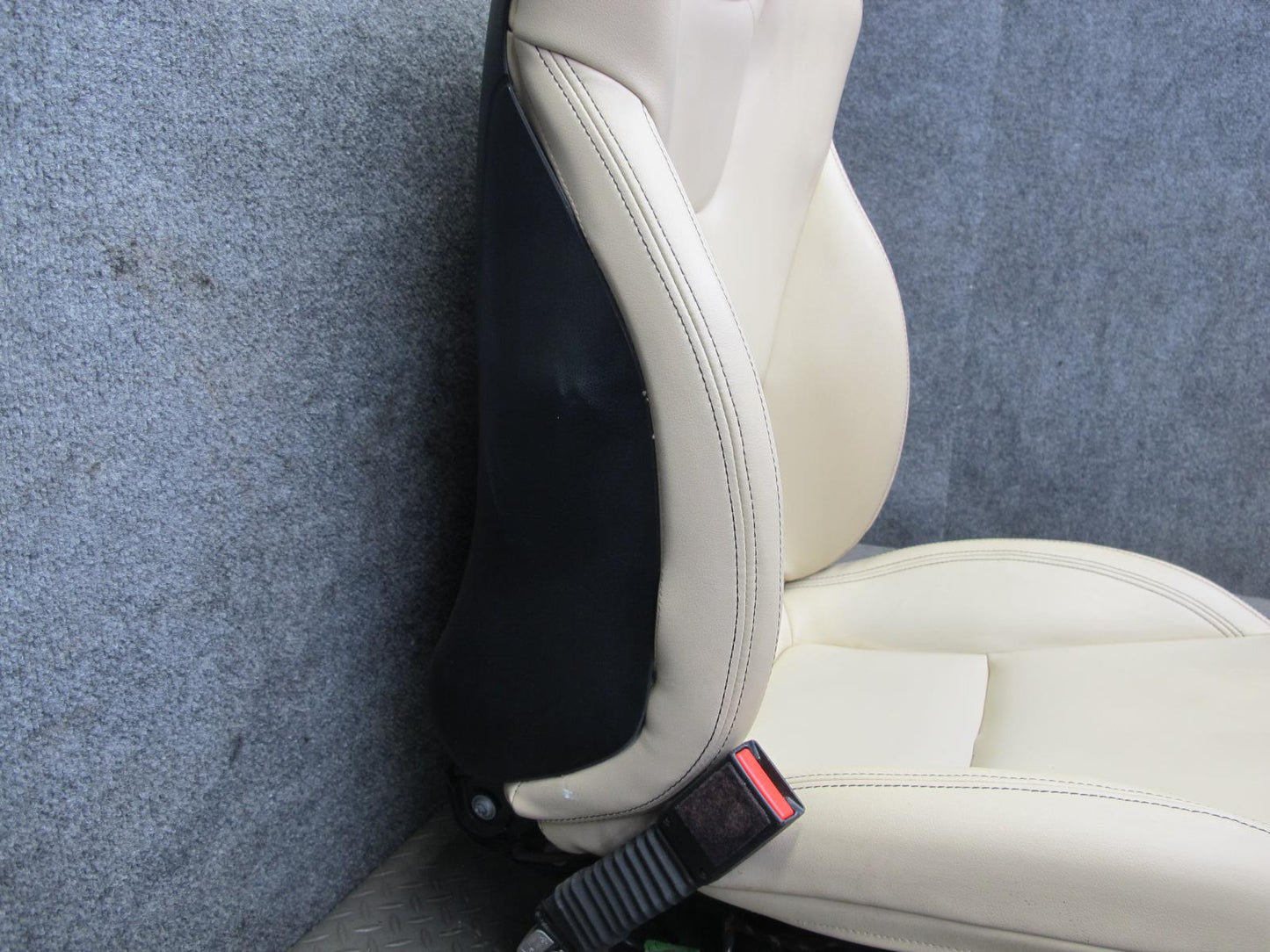 2012-2016 Mercedes R172 SLK Front Left & Right Side Leather Seat Beige Set of 2
