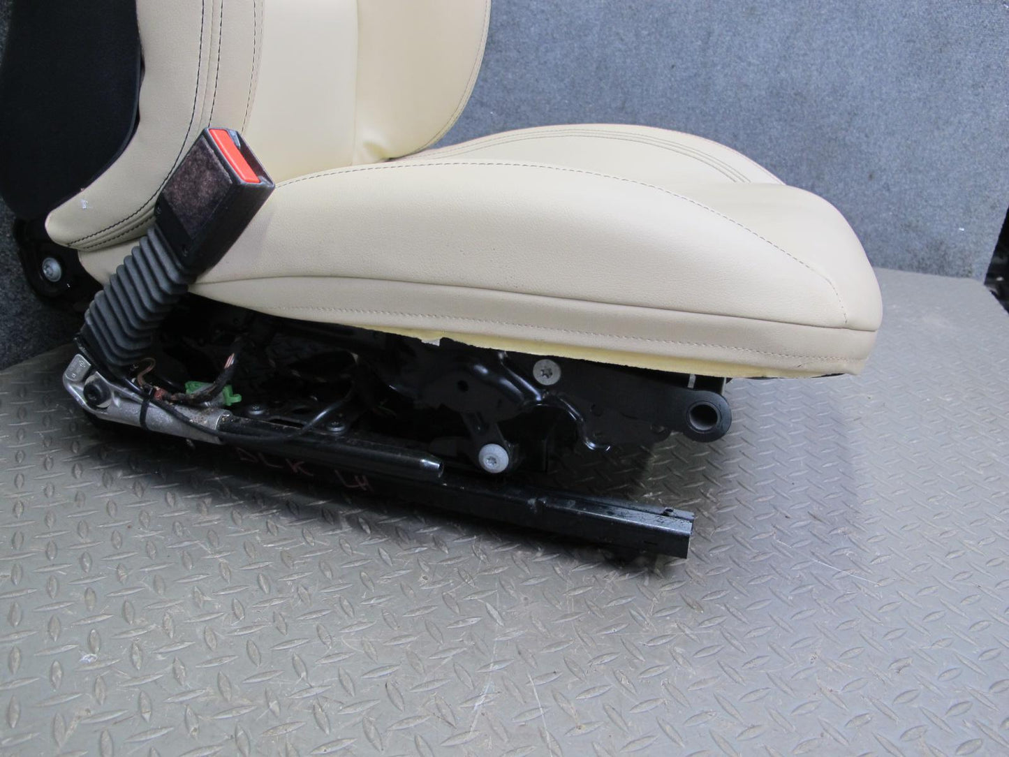 2012-2016 Mercedes R172 SLK Front Left & Right Side Leather Seat Beige Set of 2