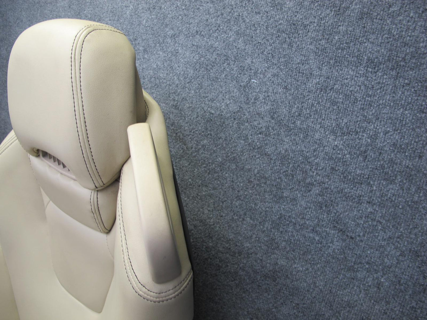 2012-2016 Mercedes R172 SLK Front Left & Right Side Leather Seat Beige Set of 2