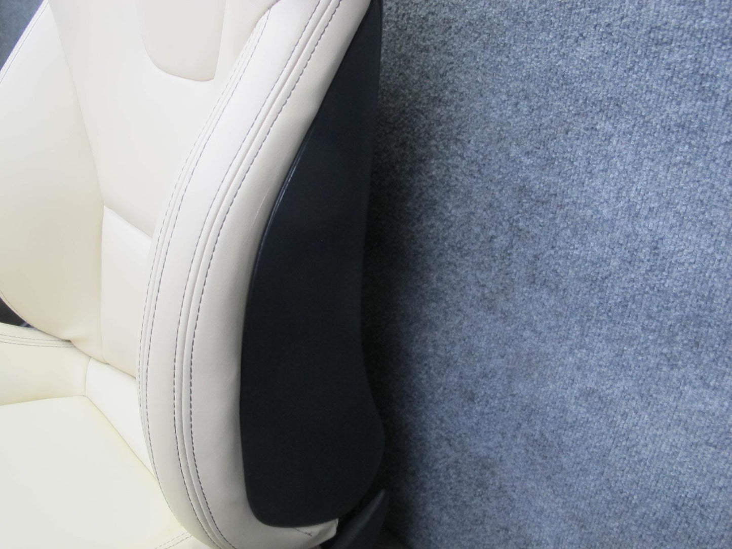 2012-2016 Mercedes R172 SLK Front Left & Right Side Leather Seat Beige Set of 2