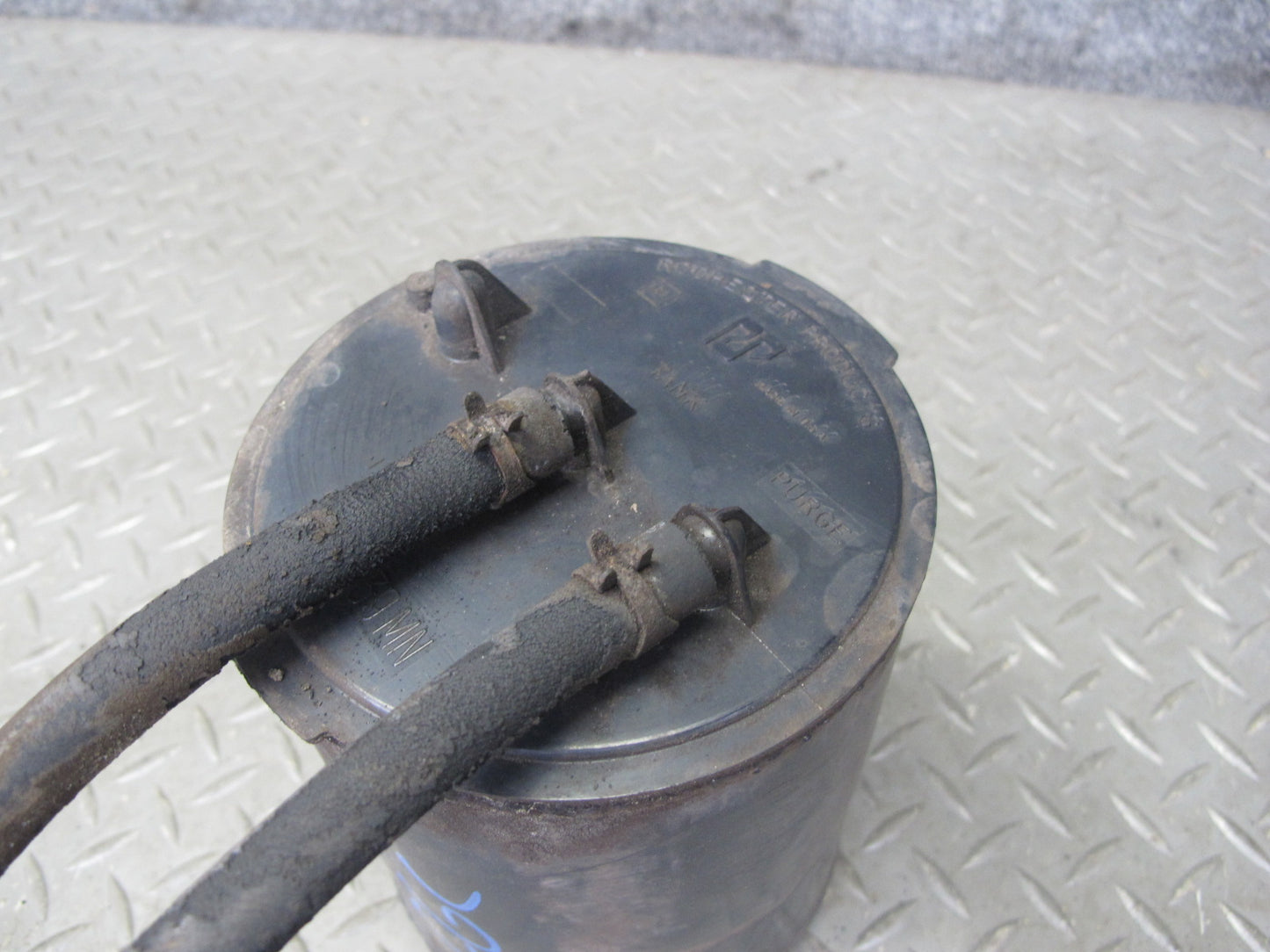 88-96 Chevrolet Corvette C4 Fuel Evap Vapor Charcoal Canister OEM