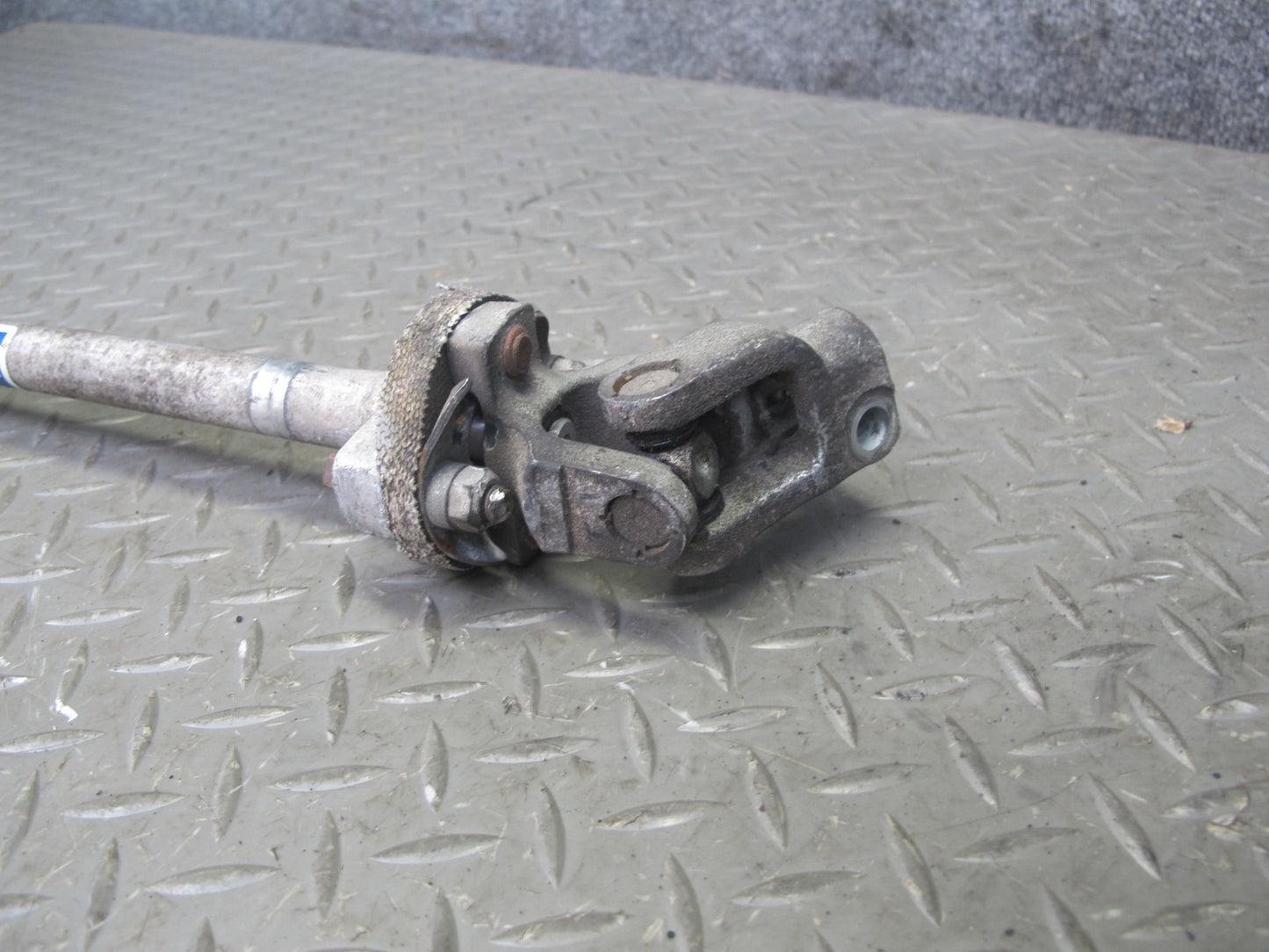 92-96 Chevrolet Corvette C4 Steering Column Coupler Intermediate Shaft OEM