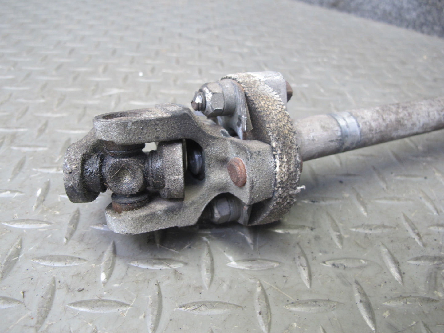 92-96 Chevrolet Corvette C4 Steering Column Coupler Intermediate Shaft OEM