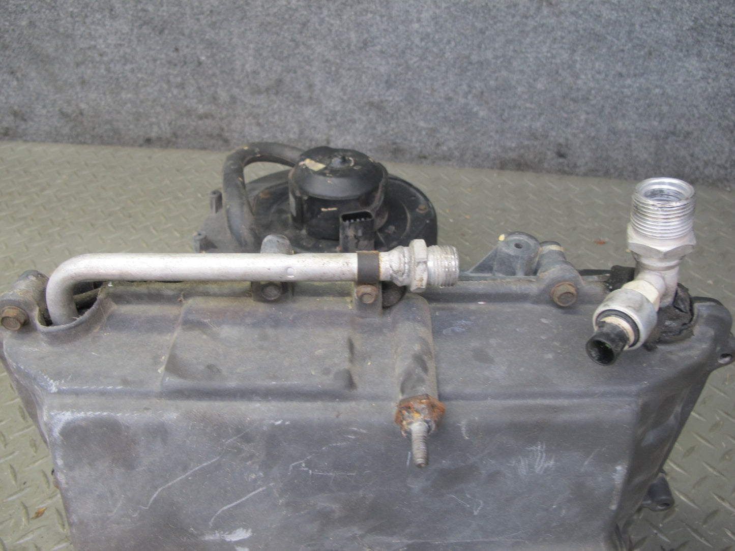 90-93 Chevrolet Corvette C4 A/C Air Conditioning Blower Motor Evaporator Box OEM
