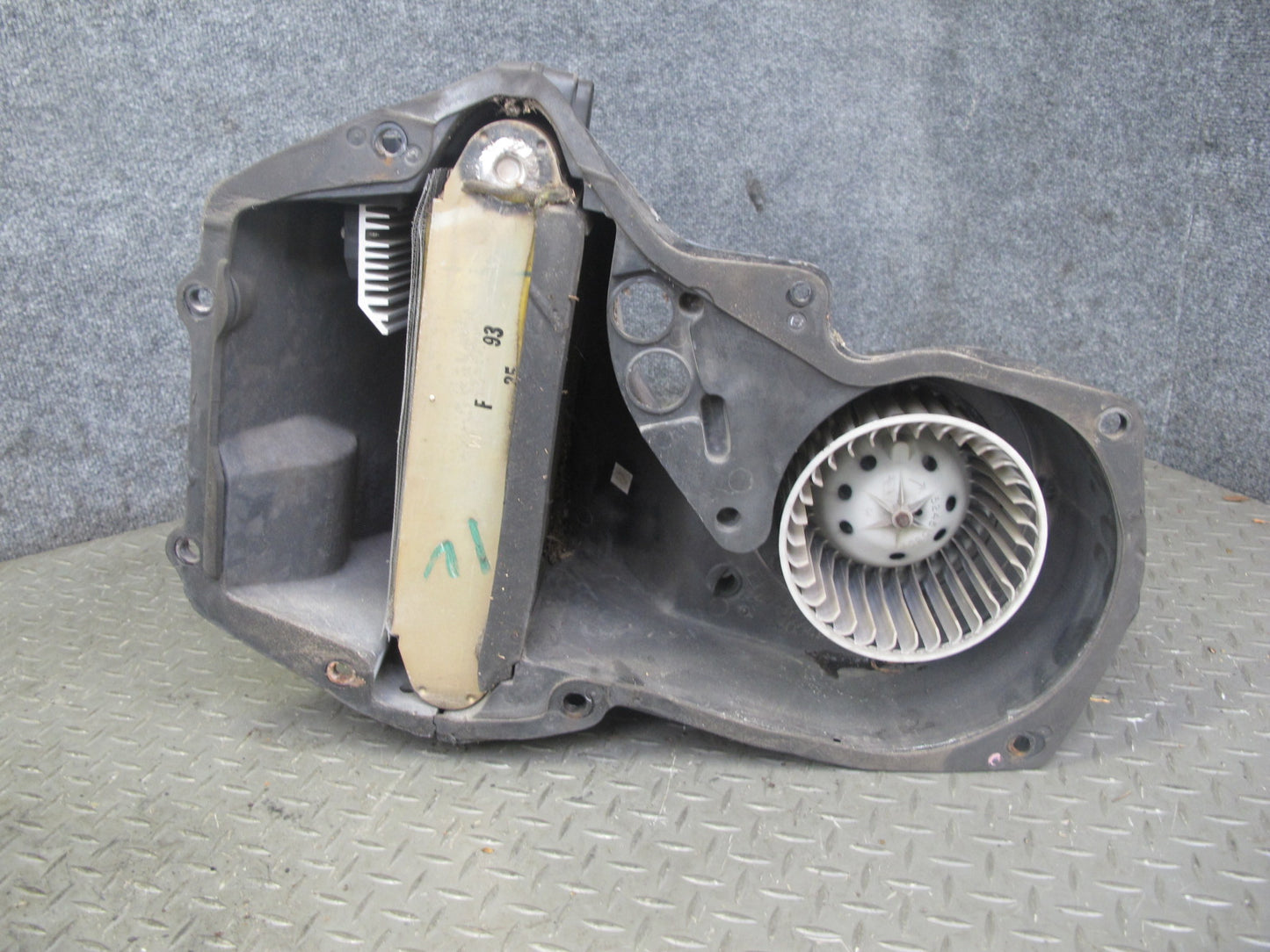 90-93 Chevrolet Corvette C4 A/C Air Conditioning Blower Motor Evaporator Box OEM