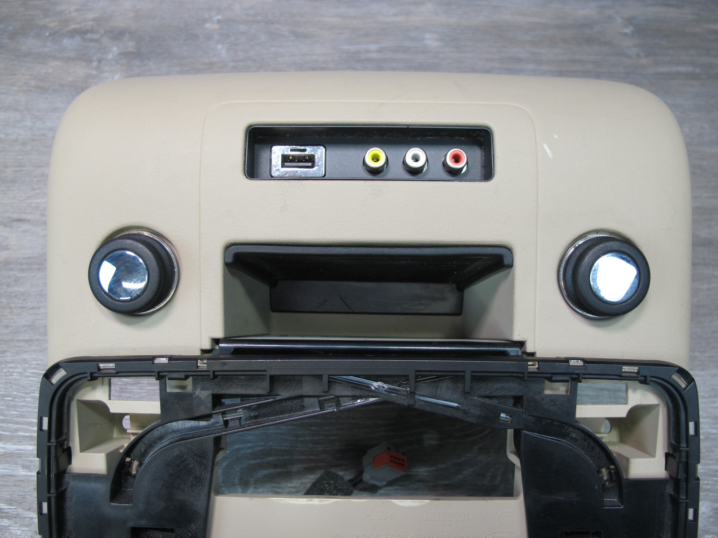 2013-2017 Range Rover L405 Rear Center Console Trim Panel w Multimedia Outlet