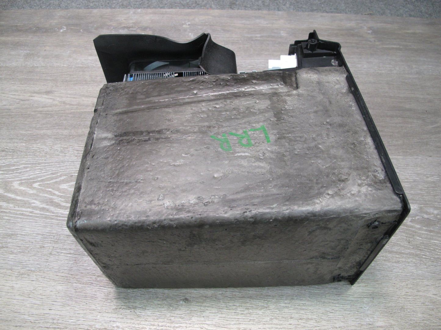 2013-2022 Land Range Rover L405 Center Console Fridge