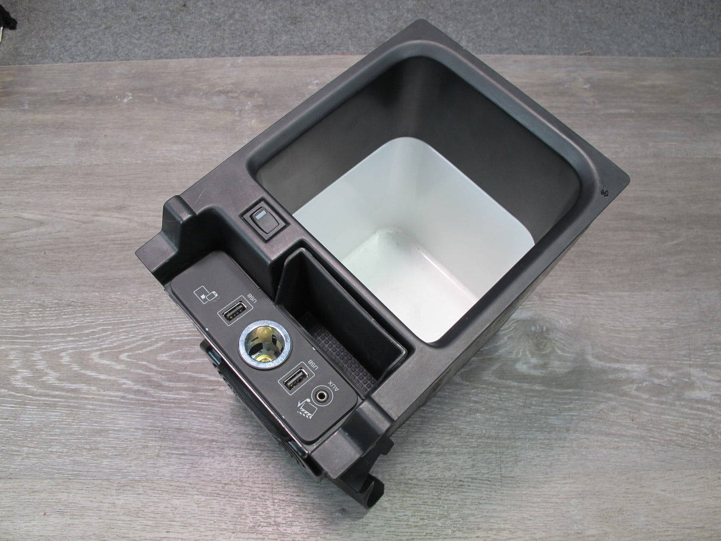 2013-2022 Land Range Rover L405 Center Console Fridge