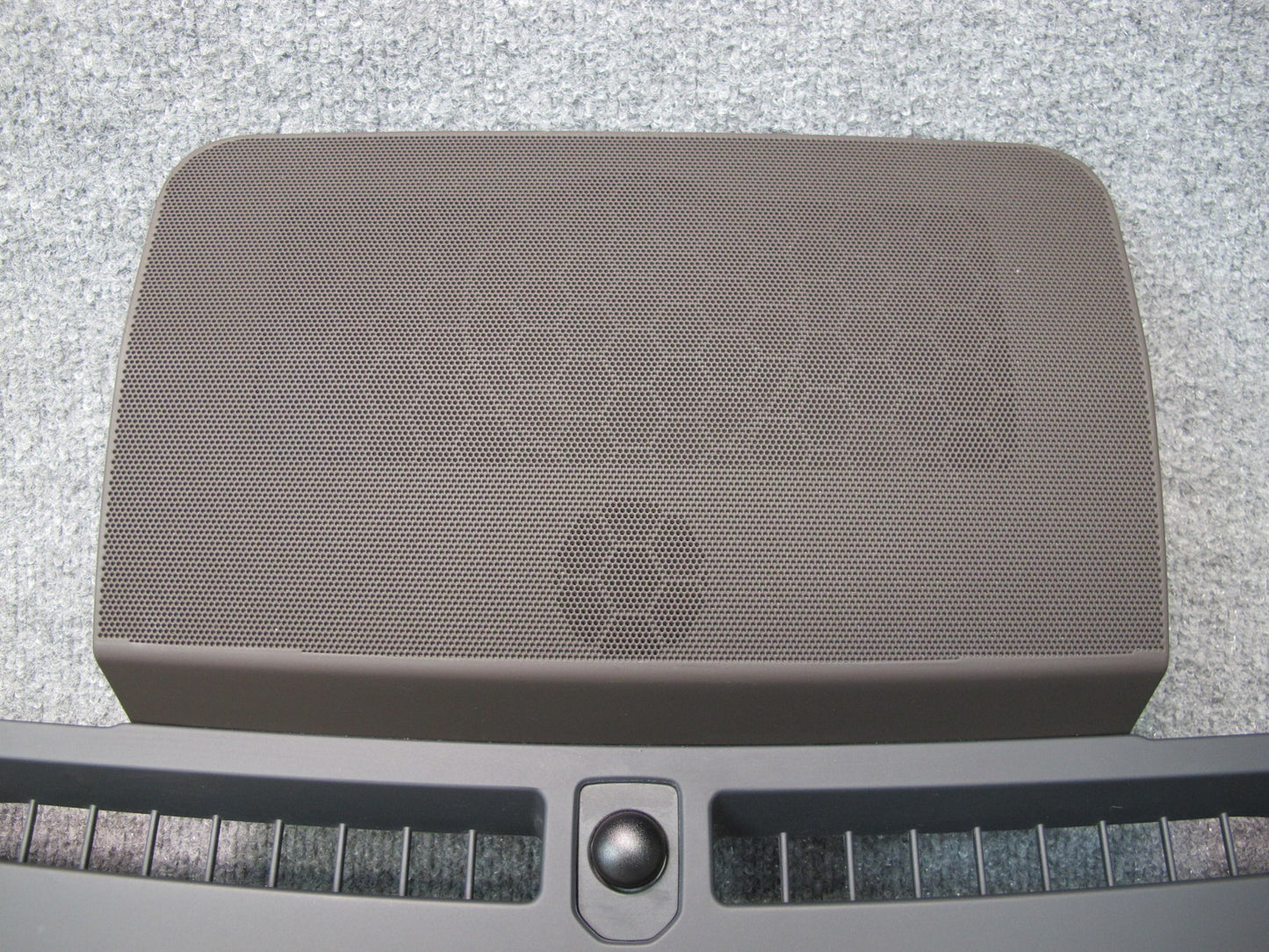 2013-2017 Land Range Rover L405 Dash Upper Trim Defrost Panel w Speaker Grille