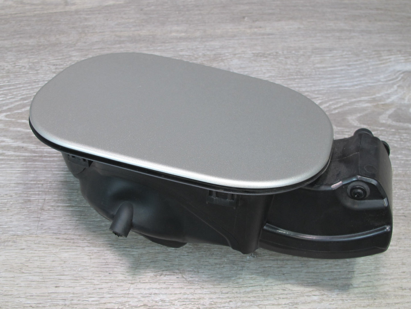 2013-2022 Land Range Rover L405 Fuel Tank Filler Door Lid Cover w Housing