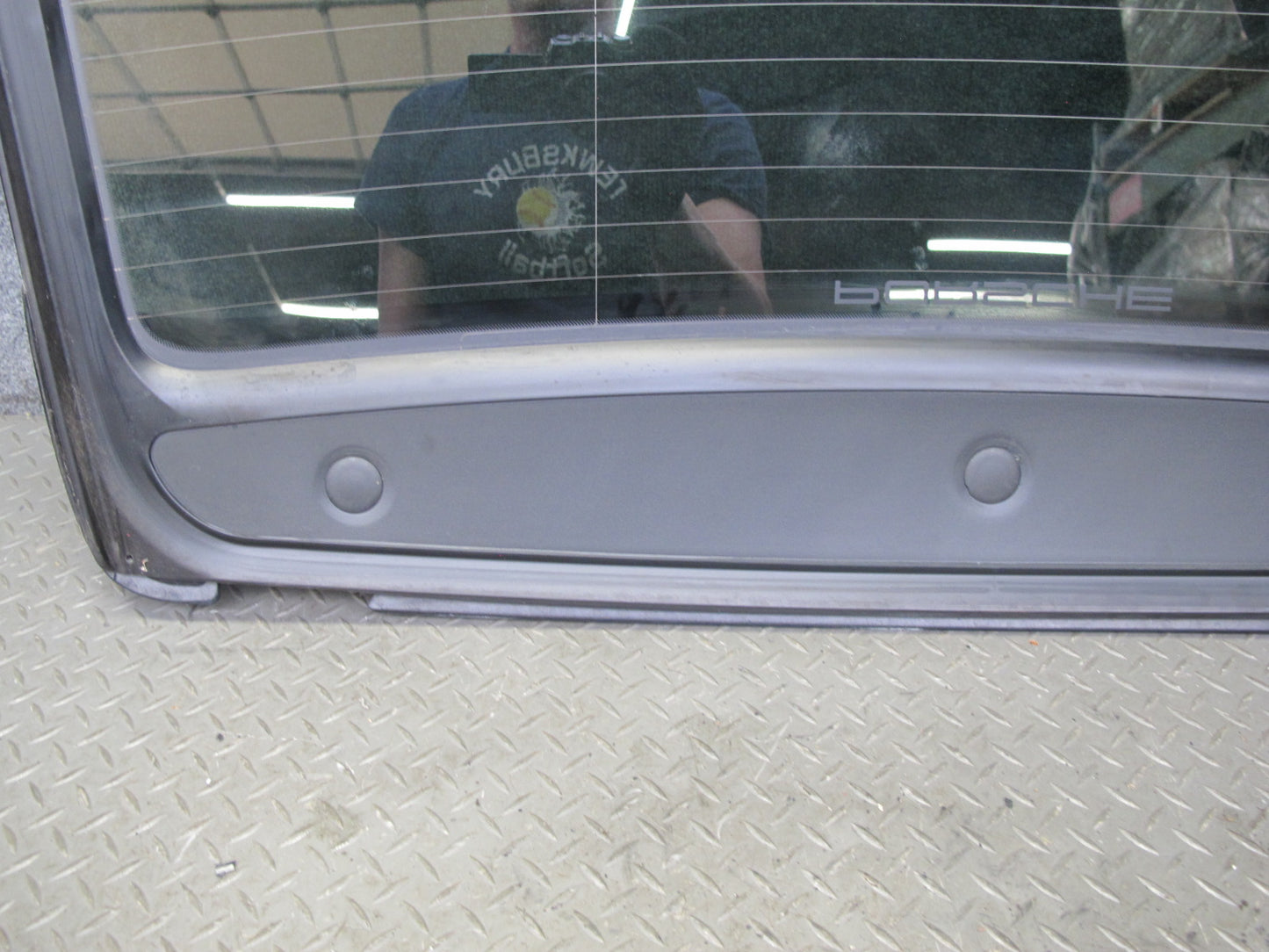 2003-2006 Porsche Cayenne 955 Rear Trunk Lid Hatch Tailgate Glass Window Panel