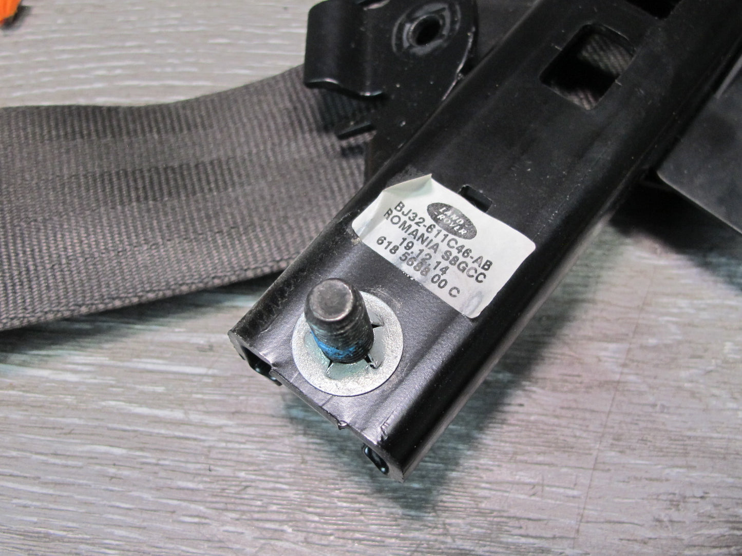 13-17 LAND RANGE ROVER L405 FRONT LEFT DRIVER SIDE SEATBELT RETRACTOR OEM
