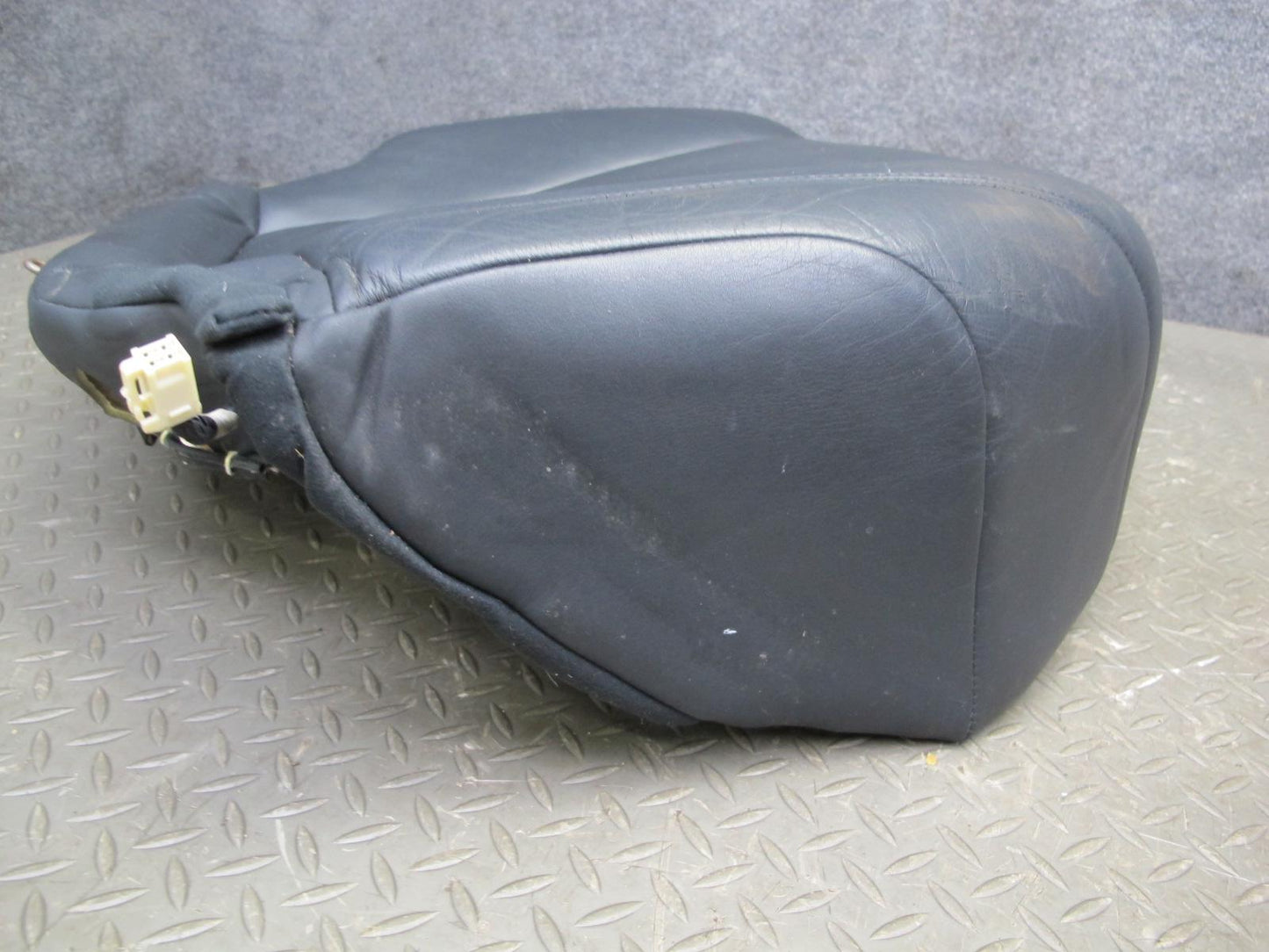 07-08 Lexus LS600h LS460 Rear Right Leather Seat Lower Cushion Black OEM