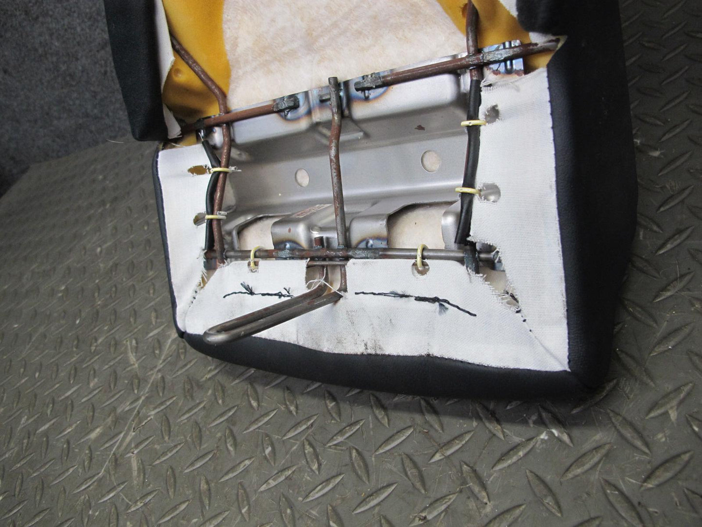 08-09 Lexus LS600h Rear Seat Center Lower Cushion Leather Black OEM