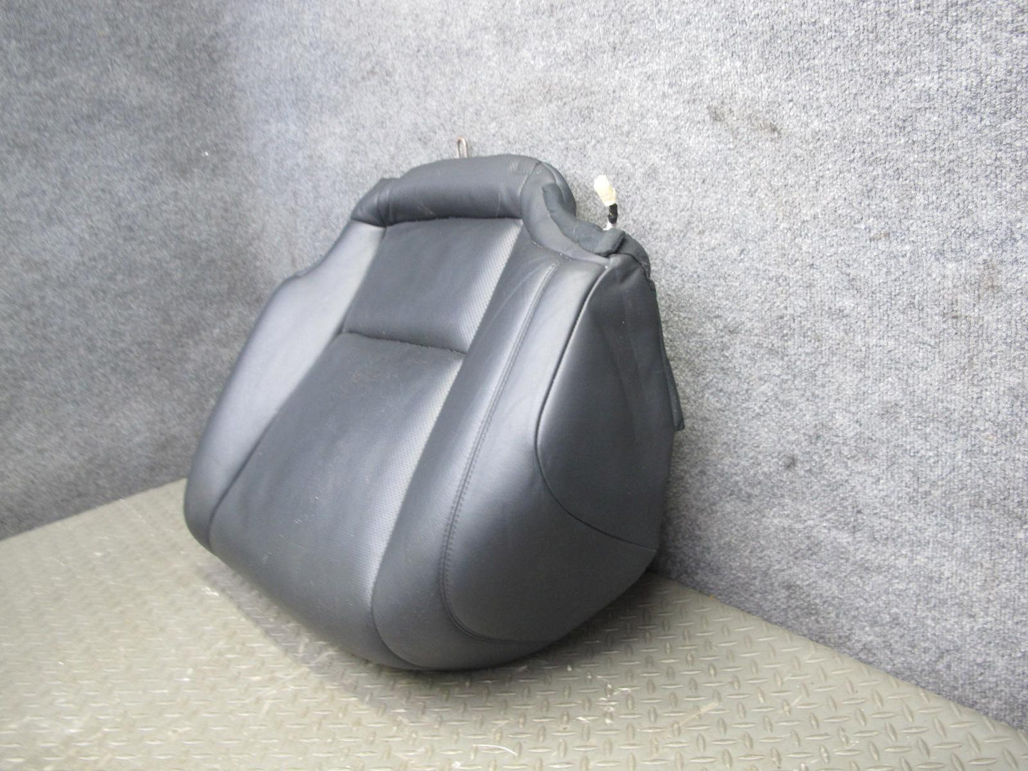 07-08 Lexus LS600h LS460 Rear Left Leather Seat Lower Cushion Black OEM