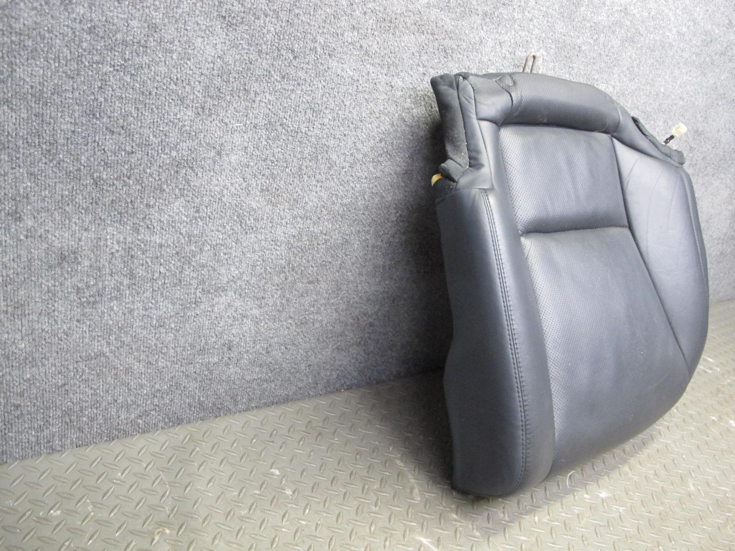 07-08 Lexus LS600h LS460 Rear Left Leather Seat Lower Cushion Black OEM