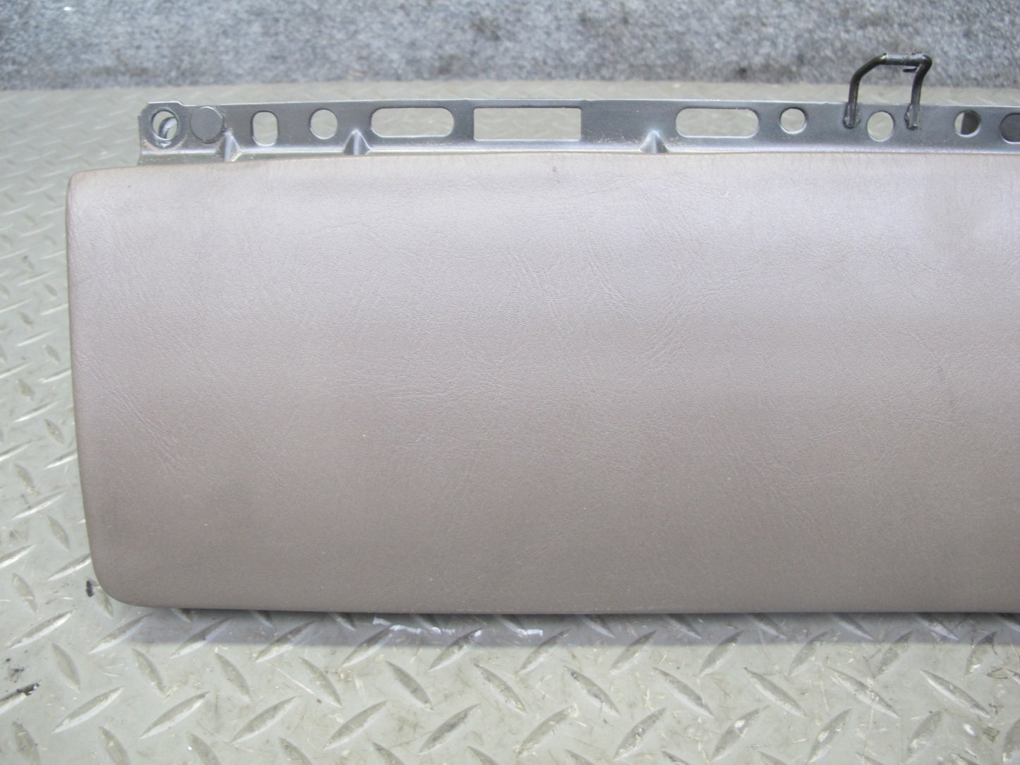 95-00 Lexus LS400 UCF20L Dash Right Upper Glove Box Storage Compartment OEM