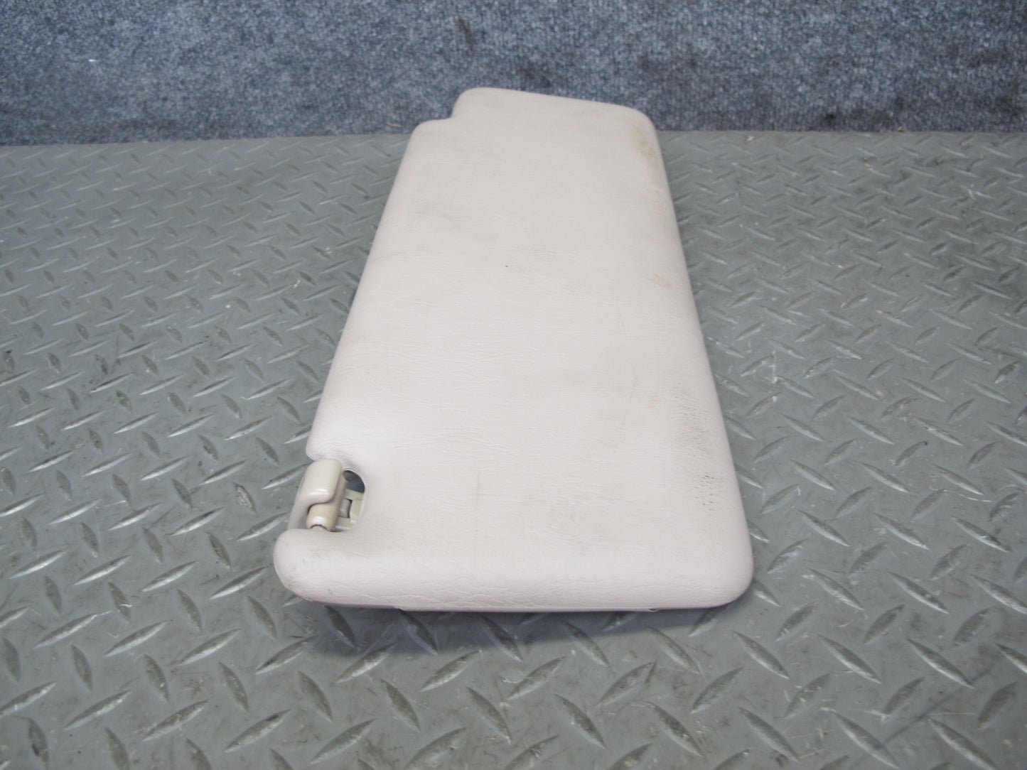 95-97 Lexus LS400 UCF20L Set of 2 Front Left & Right Sun Visor Ivory OEM