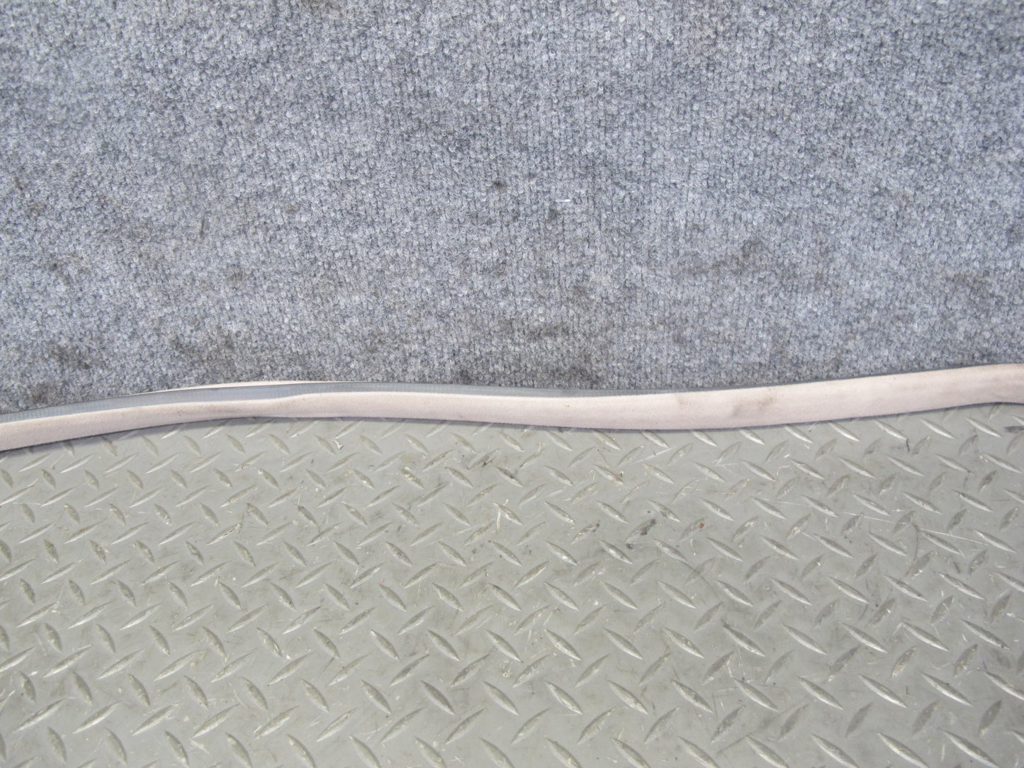 95-00 Lexus UCF20L LS400 Set of 4 Front & Rear Door Weatherstrip Seal Ivory OEM