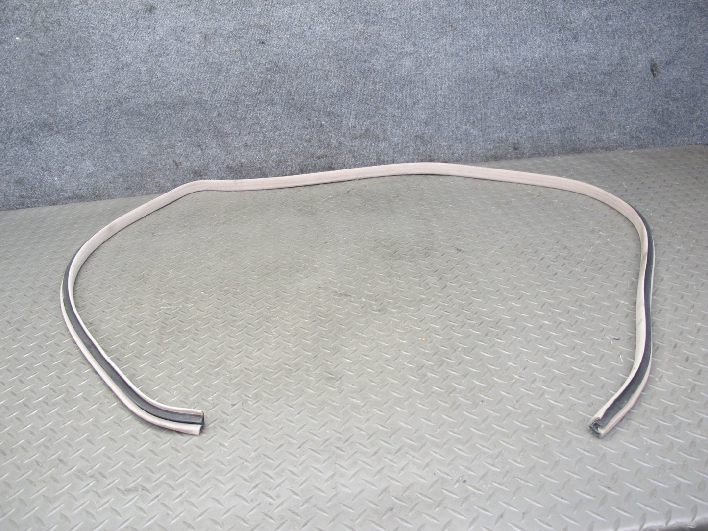95-00 Lexus UCF20L LS400 Set of 4 Front & Rear Door Weatherstrip Seal Ivory OEM