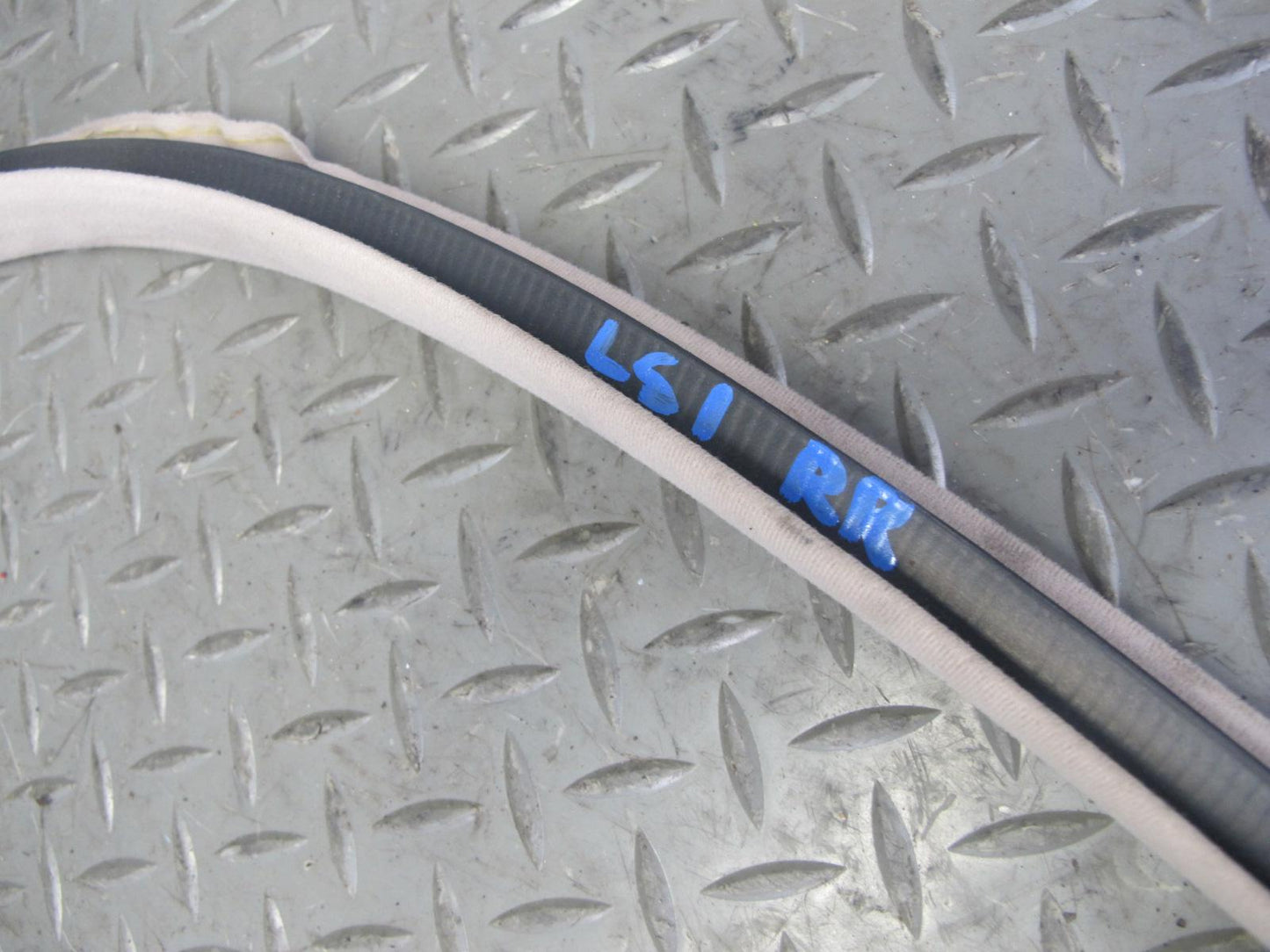 95-00 Lexus UCF20L LS400 Set of 4 Front & Rear Door Weatherstrip Seal Ivory OEM