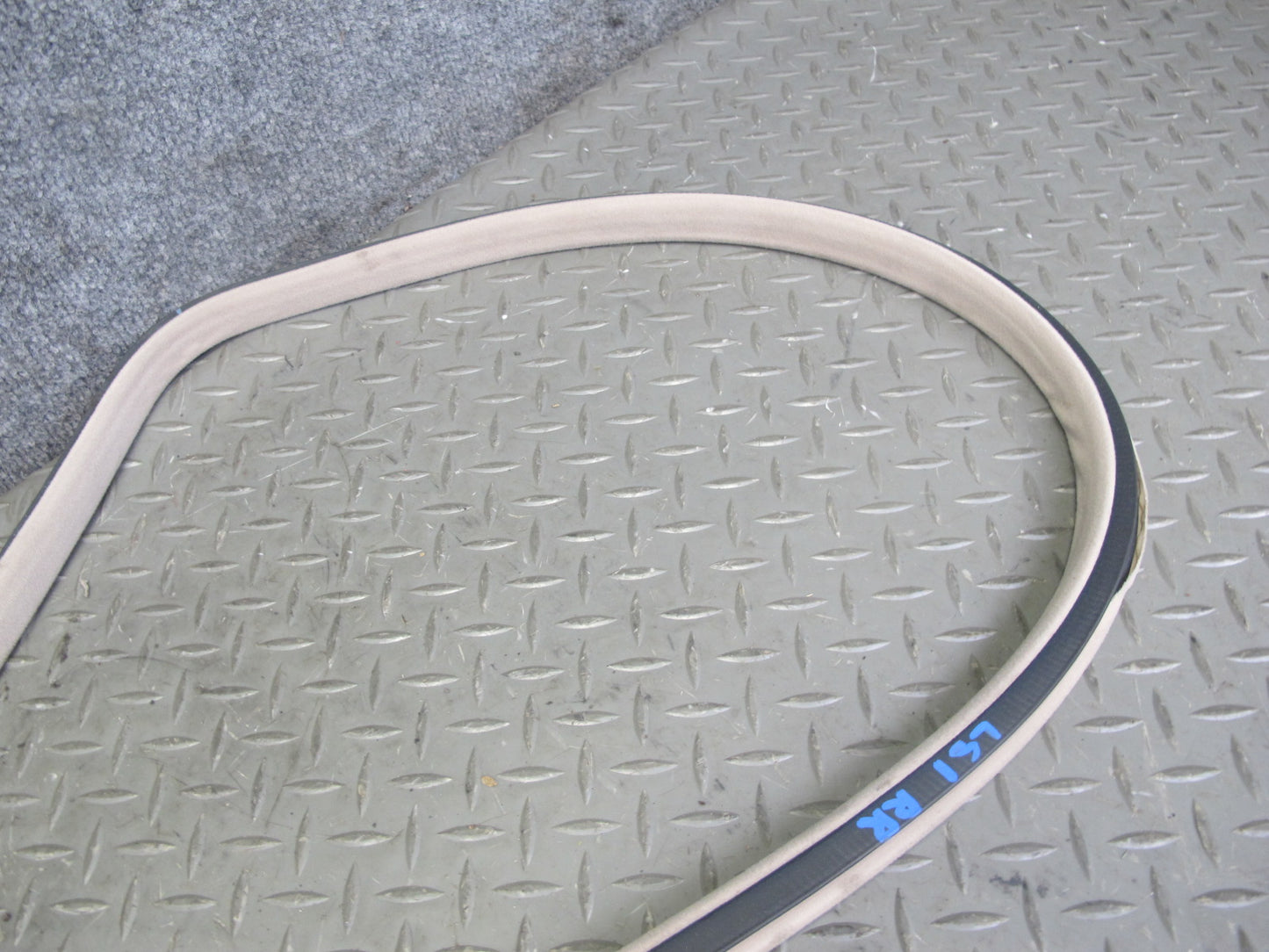 95-00 Lexus UCF20L LS400 Set of 4 Front & Rear Door Weatherstrip Seal Ivory OEM