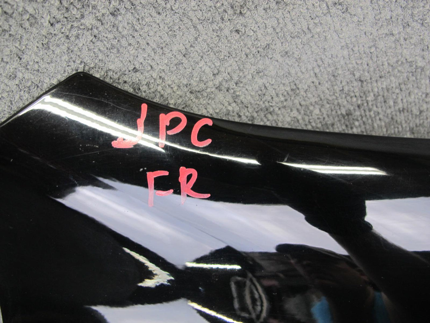 2003-2006 Porsche Cayenne 955 Front Right Fender Shell Cover Panel