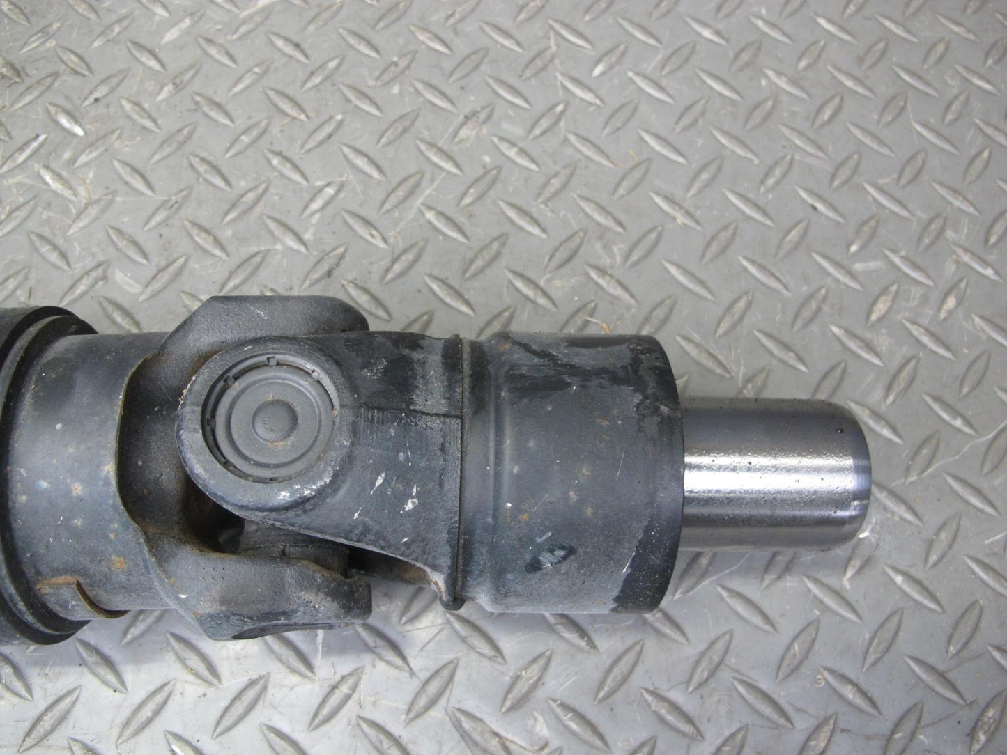 03-09 Nissan 350Z Z33 A/T Automatic Transmission Rear Driveshaft Drive Shaft OEM