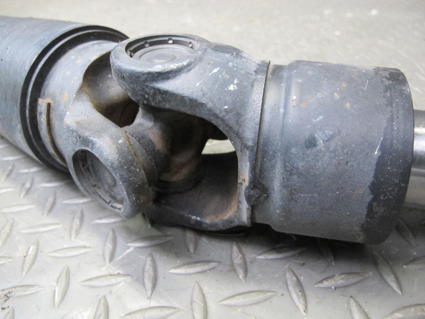 03-09 Nissan 350Z Z33 A/T Automatic Transmission Rear Driveshaft Drive Shaft OEM