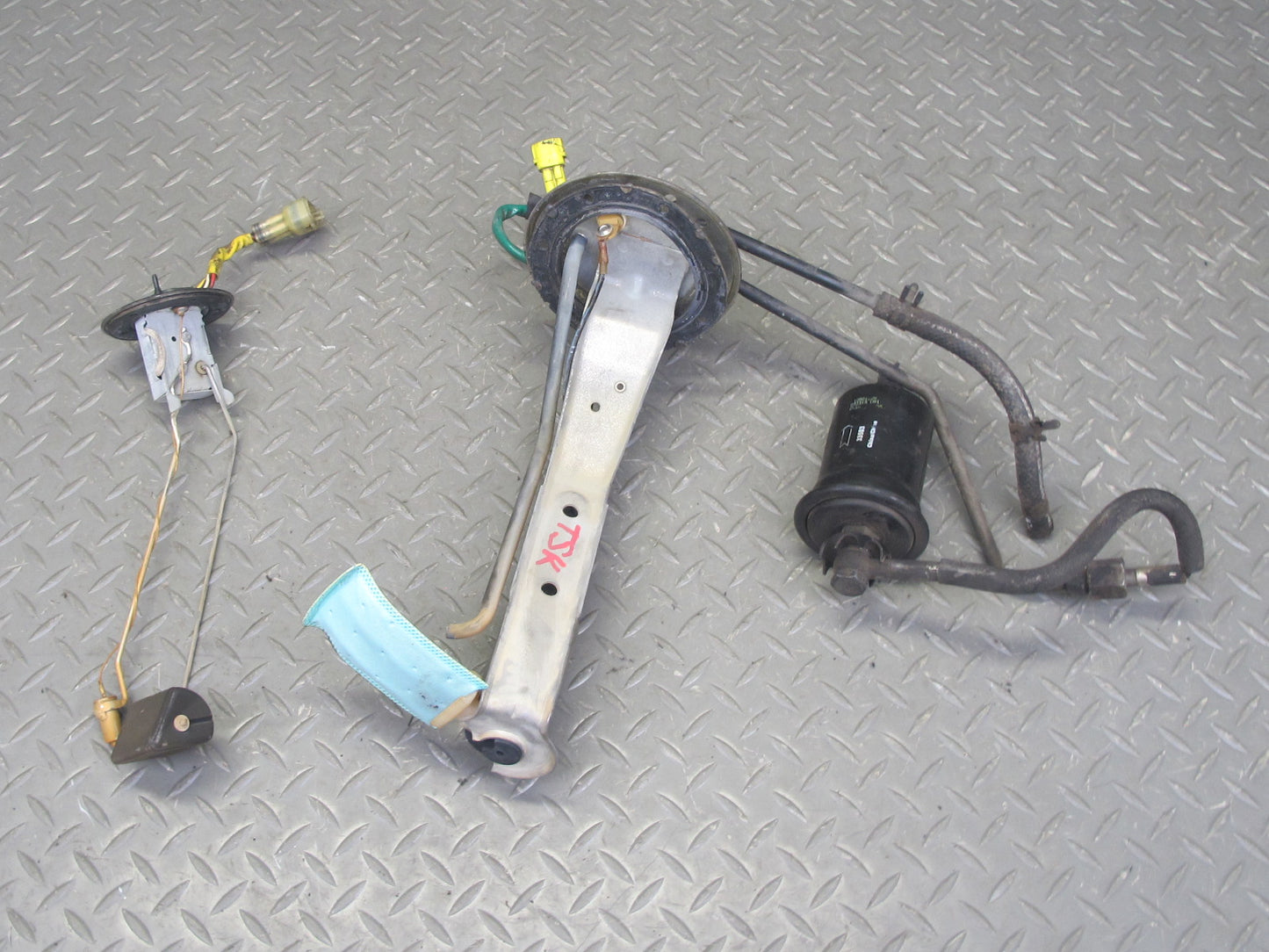 86-92 Toyota Supra MK3 7MGE NON Turbo Fuel Pump Level Sensor Assembly 106K OEM