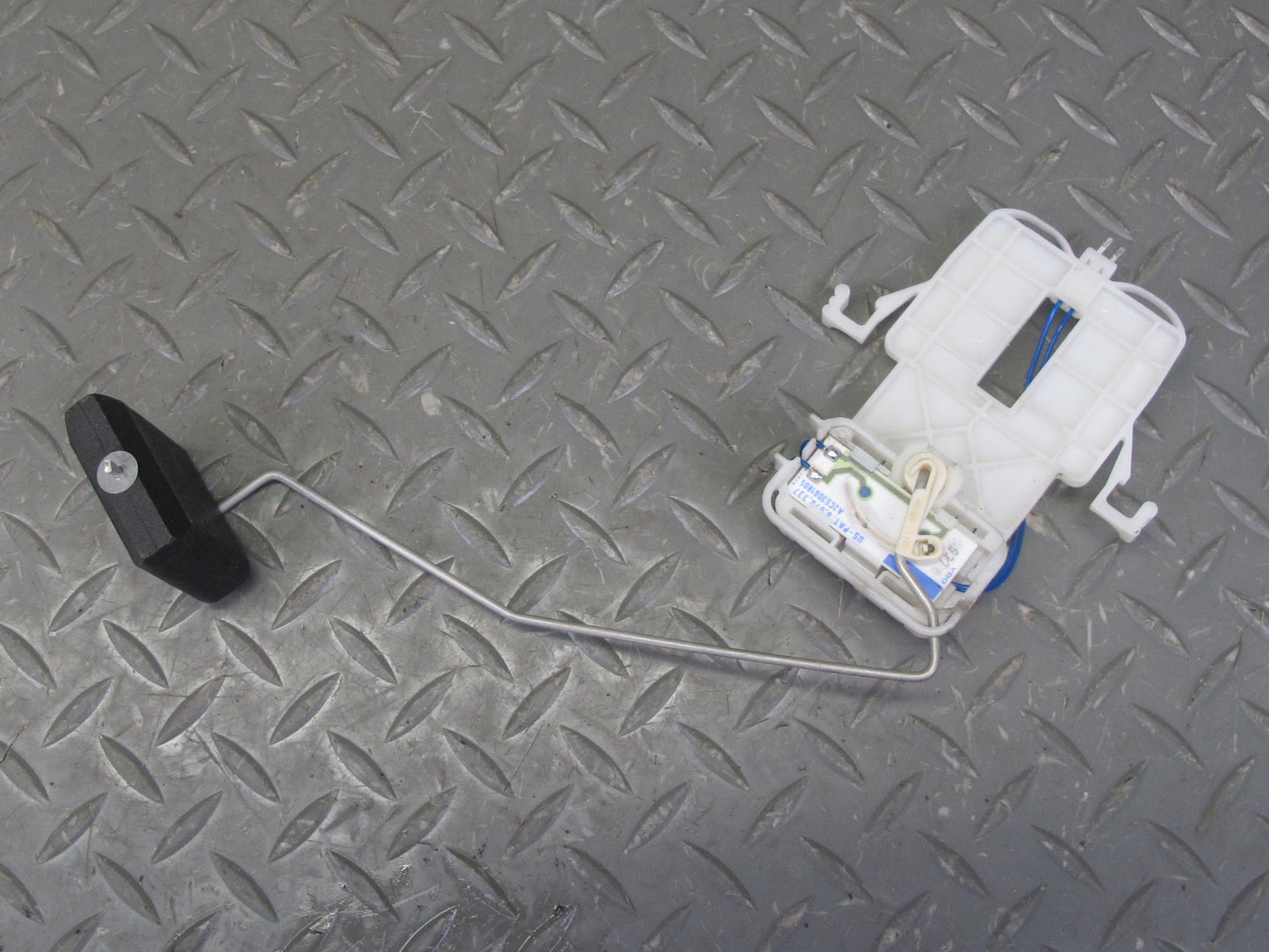 2012-2020 Mercedes R172 SLK SLC Fuel Gas Pump Level Sensor Sending Unit Set
