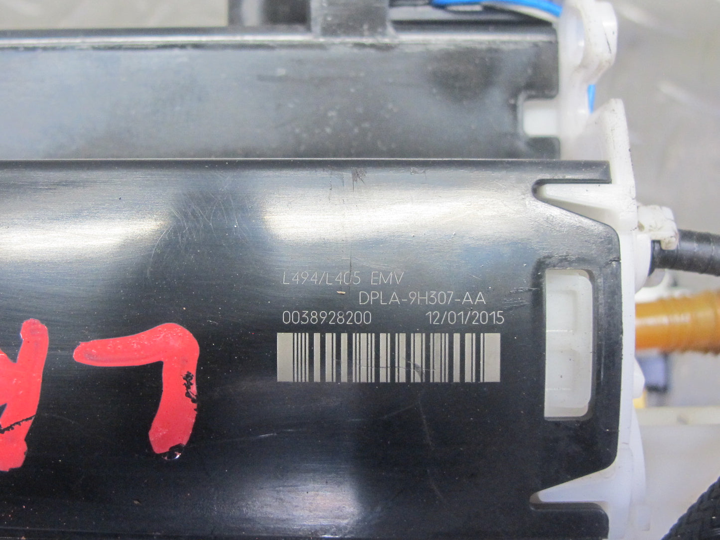 2013-2022 Land Range Rover L405 5.0L Fuel Pump Level Sensor Sending Unit