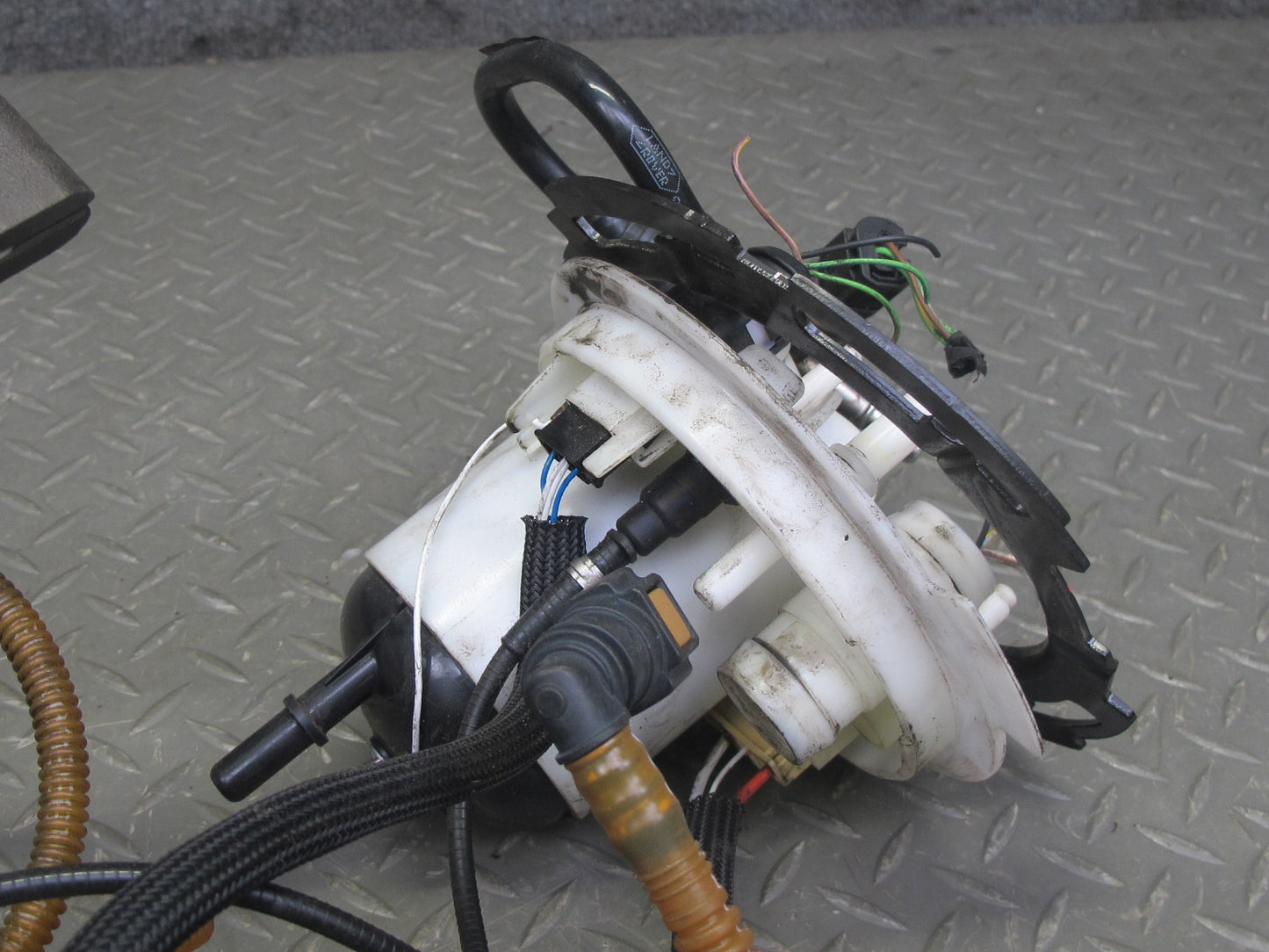 2013-2022 Land Range Rover L405 5.0L Fuel Pump Level Sensor Sending Unit