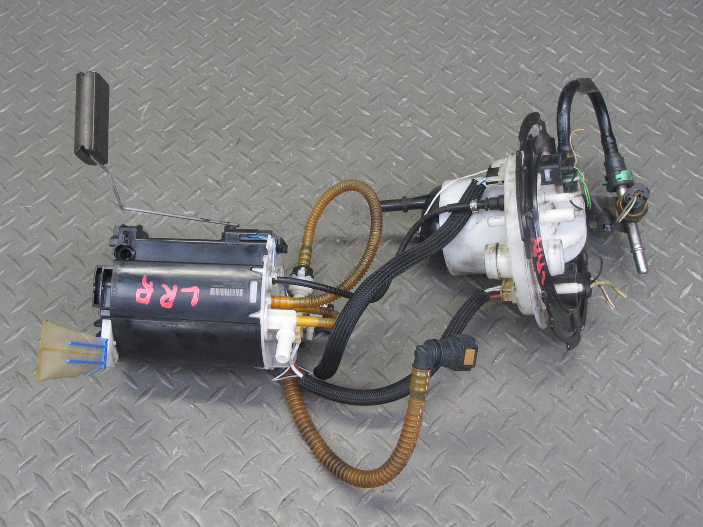2013-2022 Land Range Rover L405 5.0L Fuel Pump Level Sensor Sending Unit