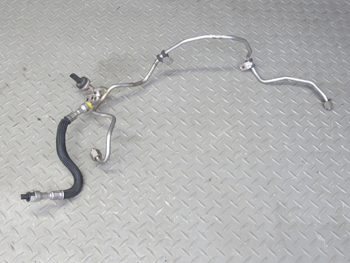 12-14 BMW F01 F10 F12 4.4L N63 Fuel Rail Injector Pipe Line Set Index 12 OEM