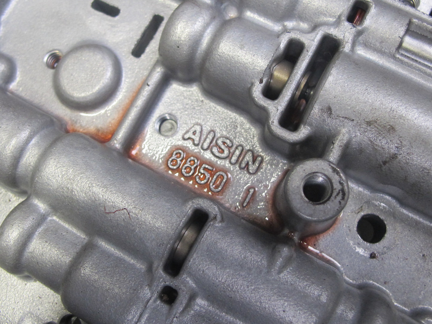 2004-2005 Lexus UZJ100L LX470 A/T Automatic Transmission Valve Body Mechatronic