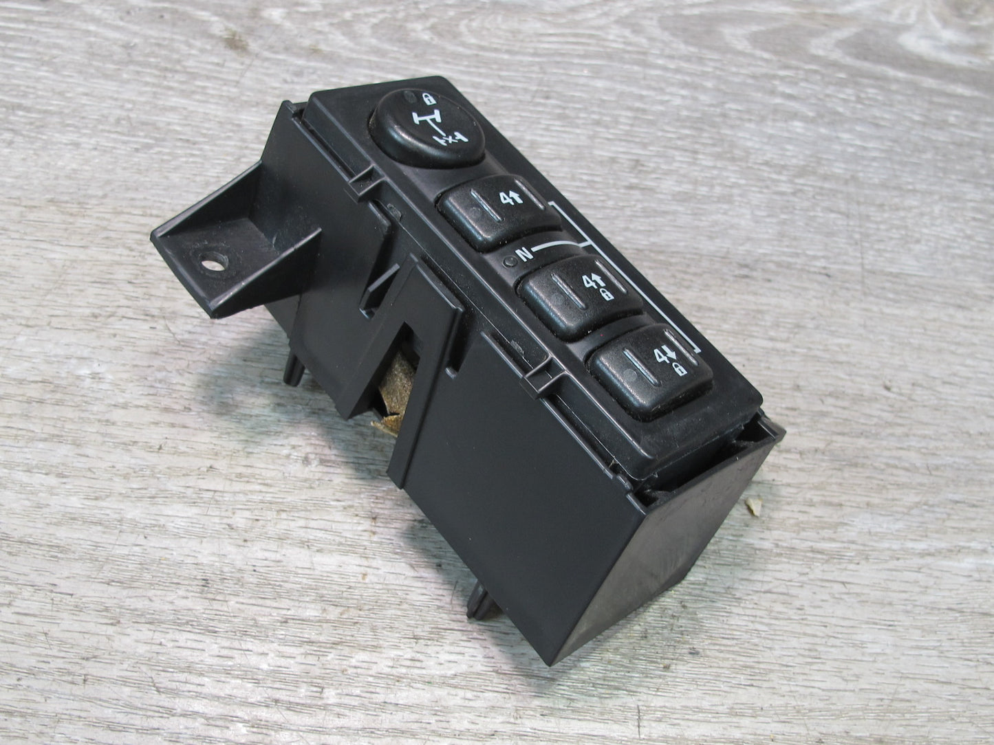 2003-2007 Hummer H2 Dash Transfer Case Select Control Switch W/bracket 15192439