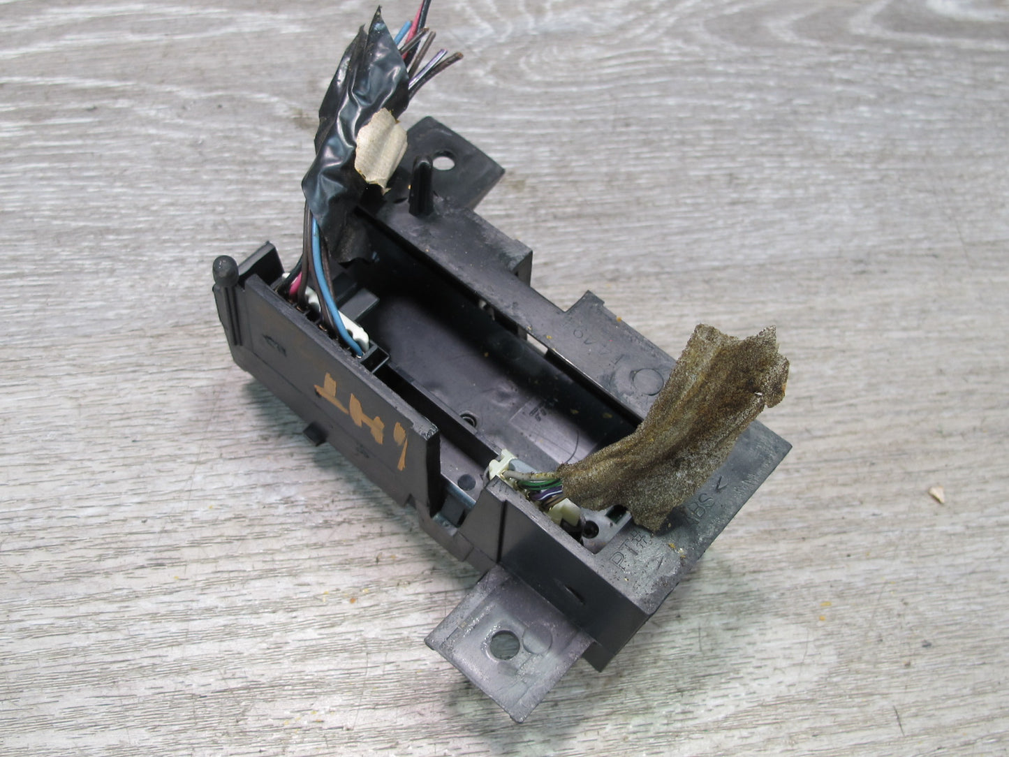 2003-2007 Hummer H2 Dash Transfer Case Select Control Switch W/bracket 15192439