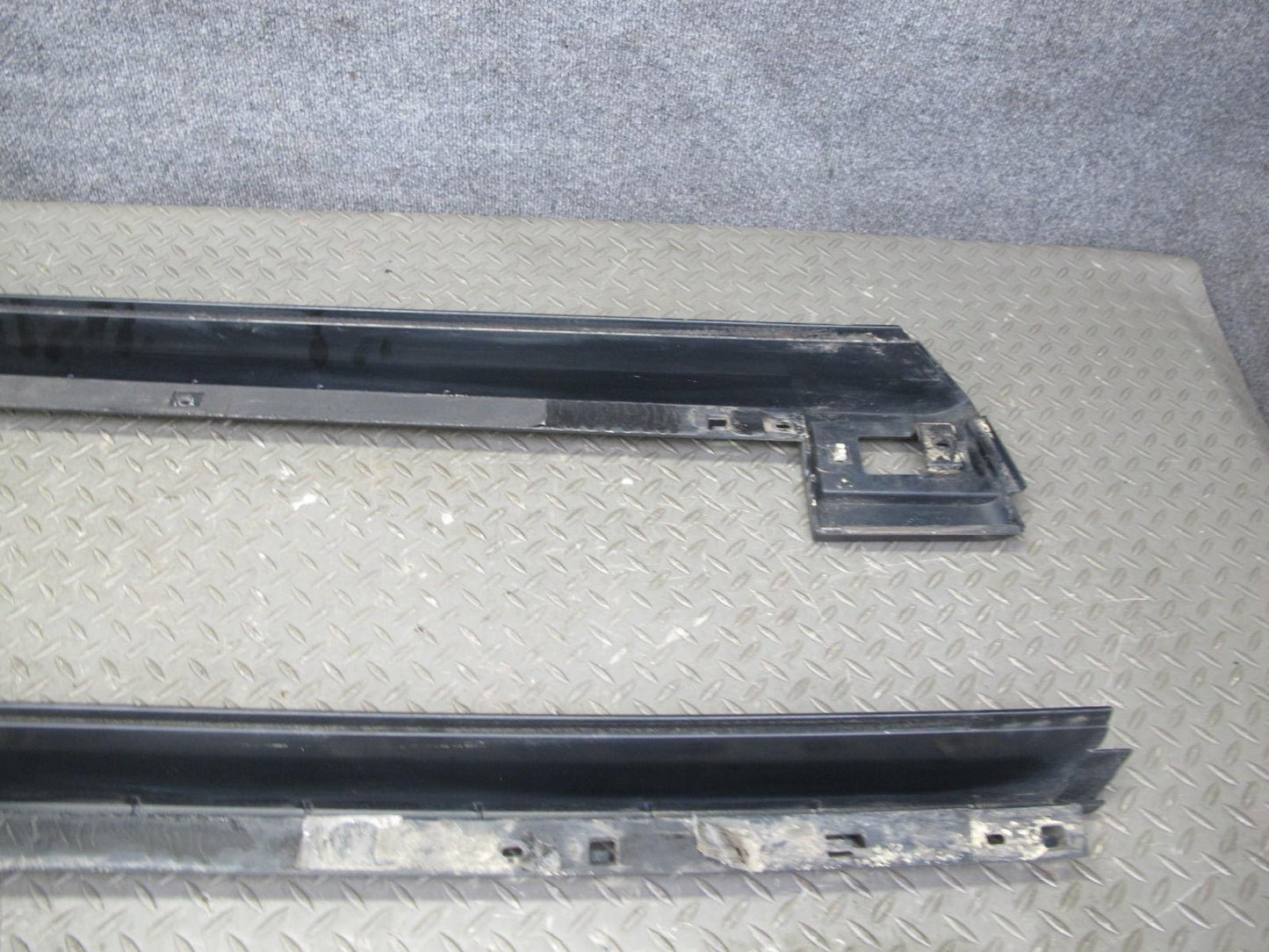 2003-2009 Hummer H2 Front Right & Left Side Roof Rack Rail Cover Molding Set