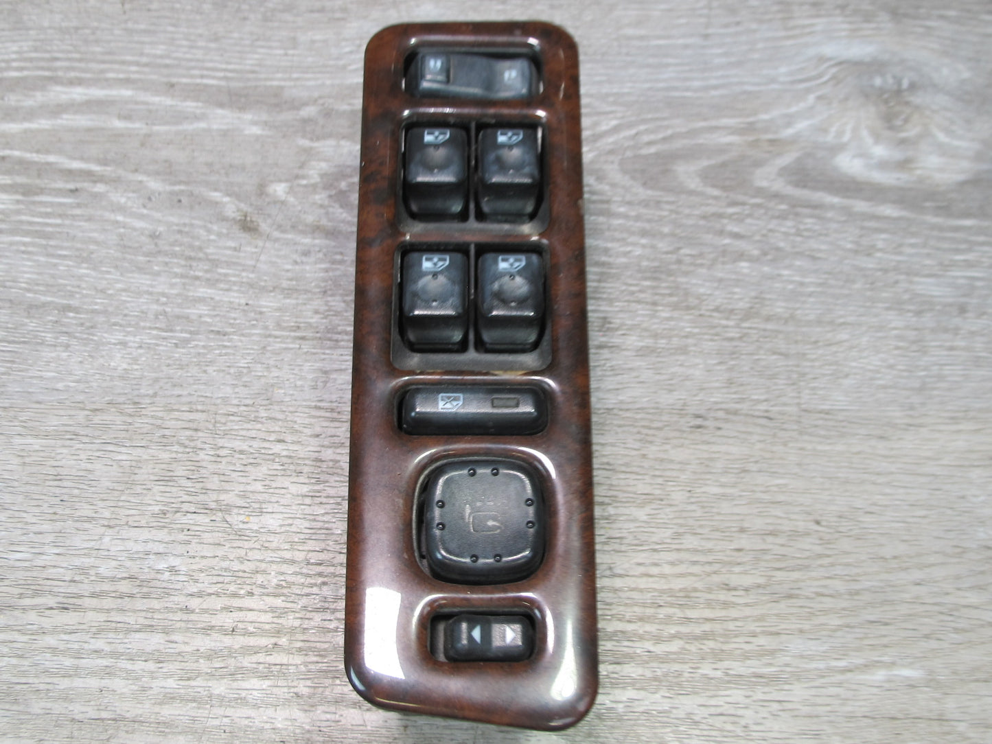 03-04 Hummer H2 Front Left Driver Side Door Master Window Switch W/ Trim Wood