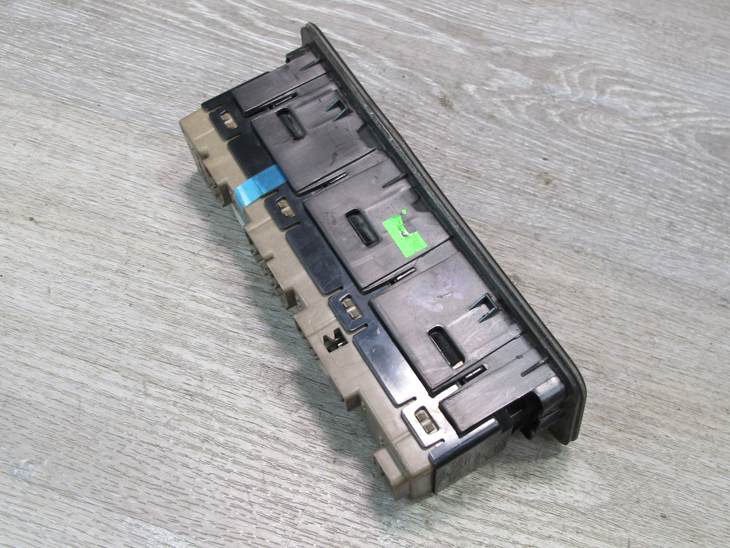 03-04 Hummer H2 Front Left Driver Side Door Master Window Switch W/ Trim Wood