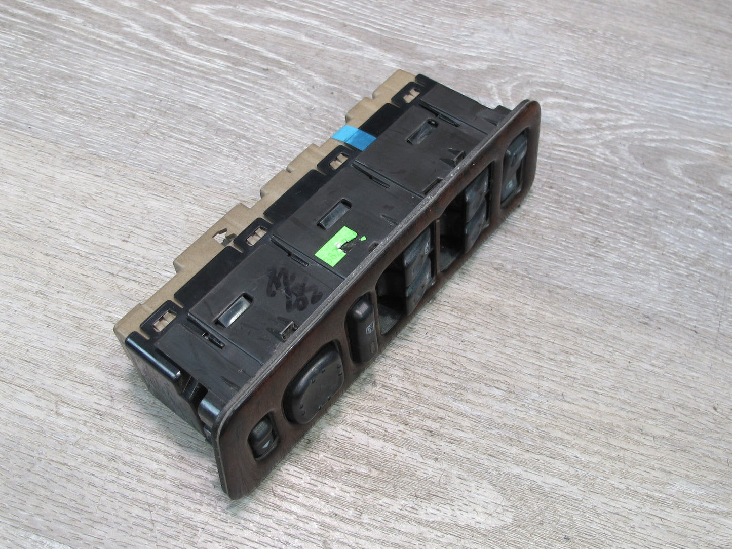 03-04 Hummer H2 Front Left Driver Side Door Master Window Switch W/ Trim Wood