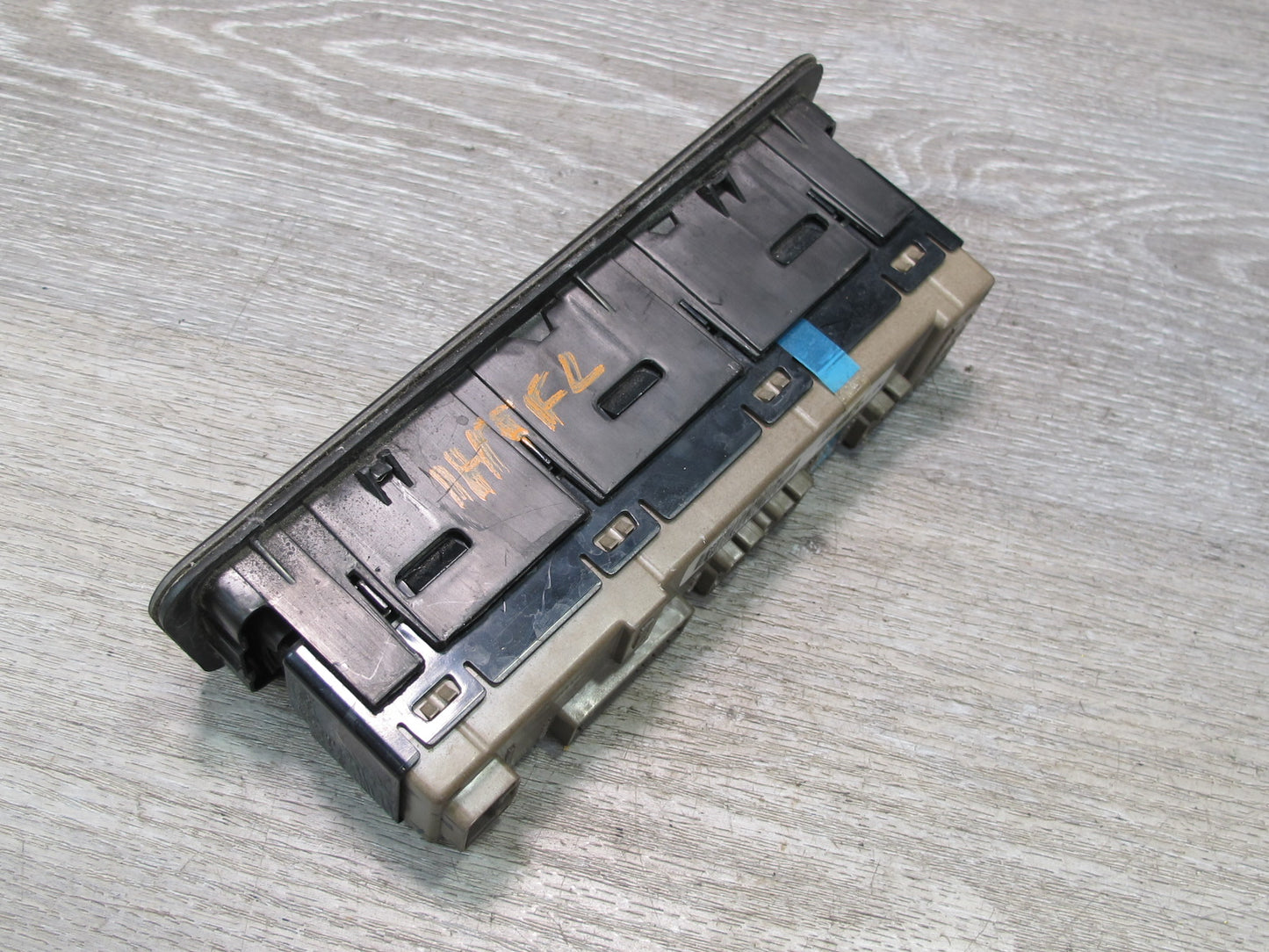 03-04 Hummer H2 Front Left Driver Side Door Master Window Switch W/ Trim Wood