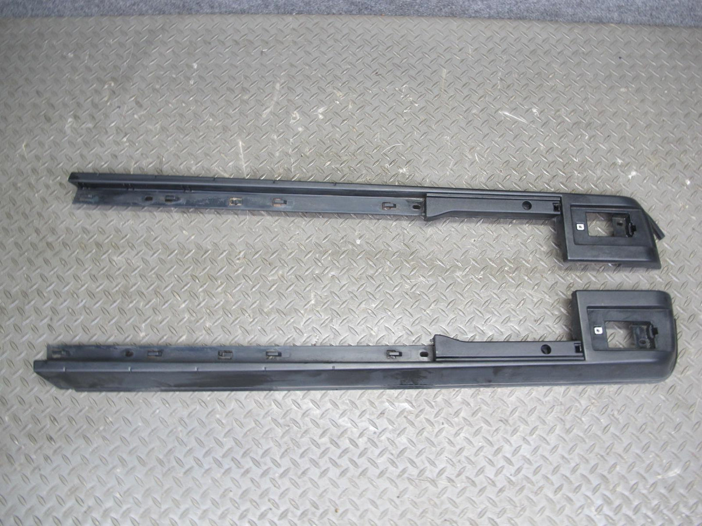 2003-2009 Hummer H2 Rear Right & Left Side Roof Rack Rail Cover Molding Set
