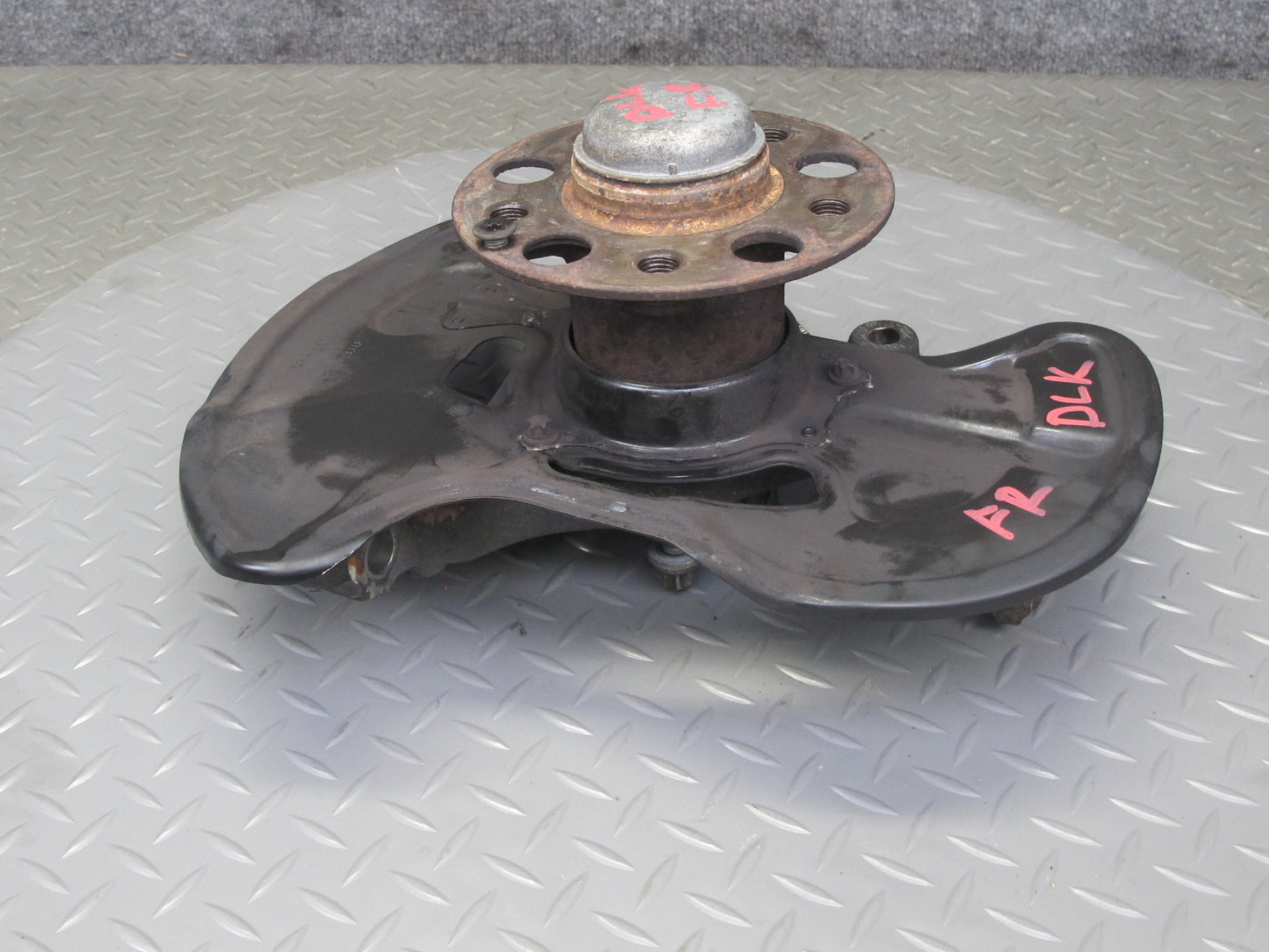 2012-2020 Mercedes R172 SLK SLC RWD Front Right Side Spindle Knuckle Wheel Hub