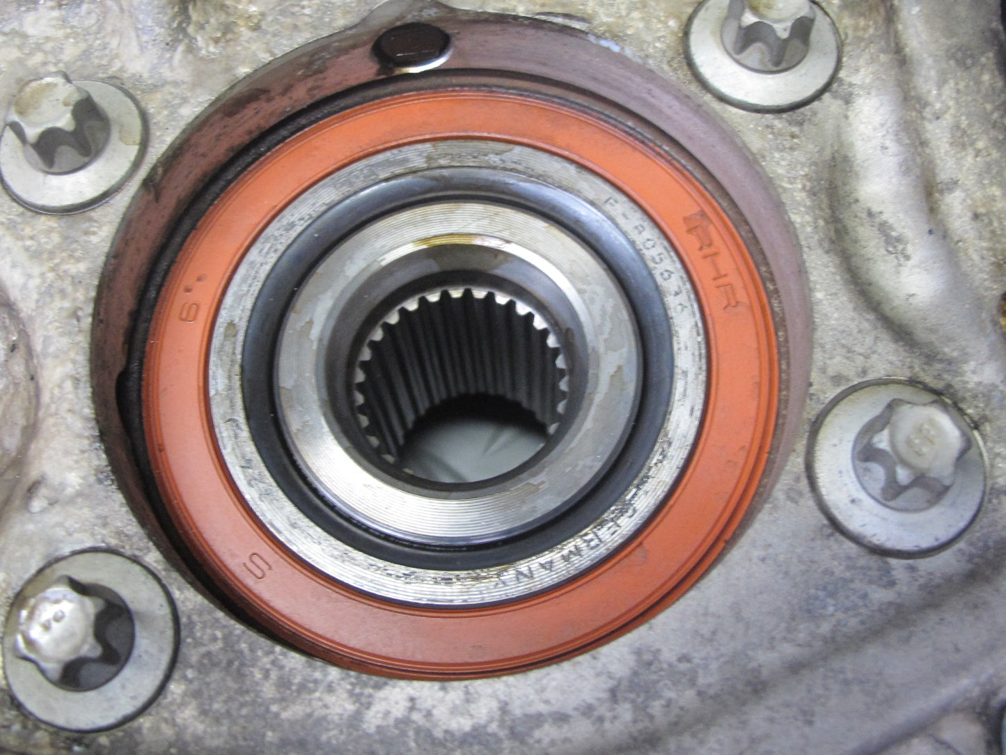 2012-2020 Mercedes R172 SLK SLC RWD Rear Right Side Spindle Knuckle Wheel Hub