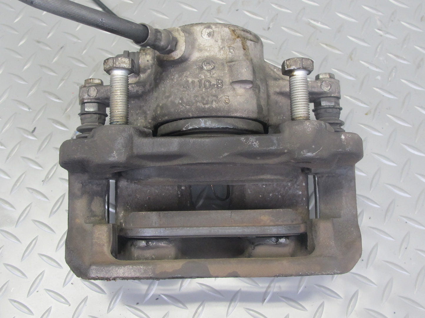 2012-2016 Mercedes R172 SLK SLC RWD Front :eft & Right Side Brake Caliper Set