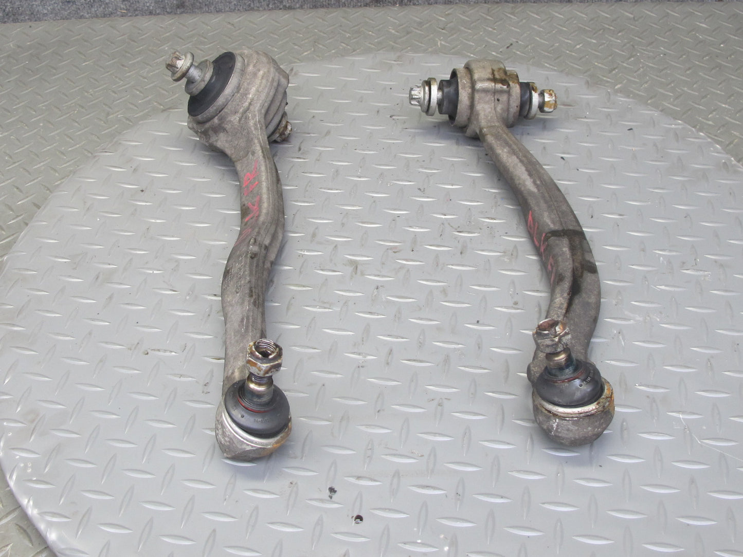 2012-2020 Mercedes R172 SLK SLC RWD Front Right Side Suspension Control Arm Set